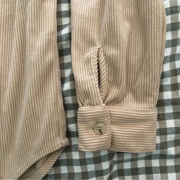 Rylan Shirt Beige - Picture 11 of 14